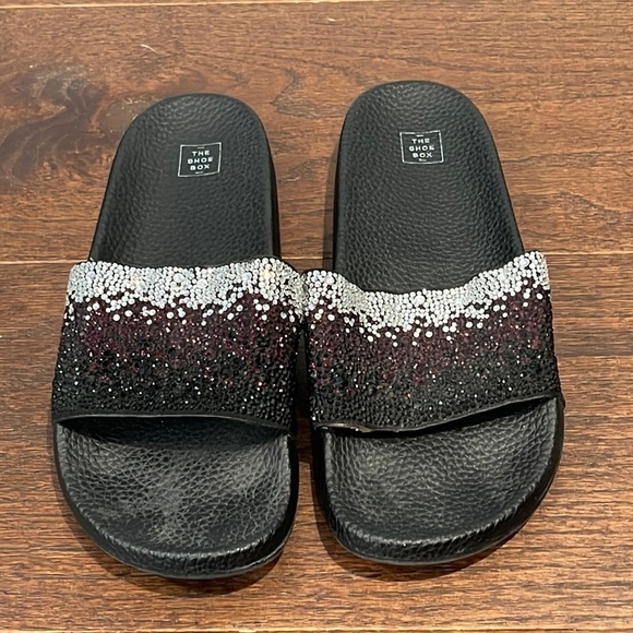 The Shoe Box Women’s Crystal Slides Size 40/10 - Picture 1 of 5